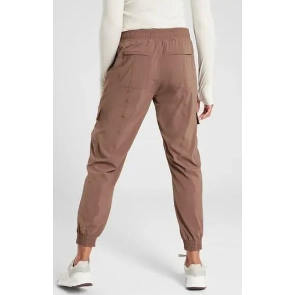 Athleta Chelsea Utility Jogger Pants Brown Zip Pockets Elastic Waist-sz 10 - Picture 2 of 11
